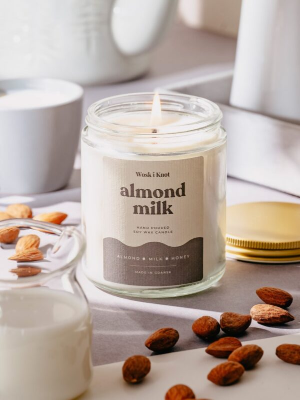 Almond Milk świeca sojowa